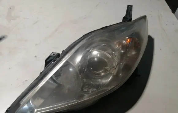 Mazda 5 Headlight/headlamp