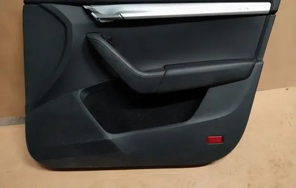Skoda Octavia Mk3 (5E) Front door card panel trim 5E1867012