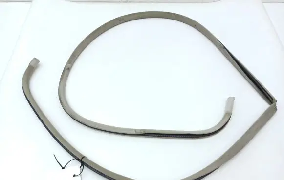 Jaguar XJ X300 Front door rubber seal