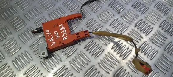 Volvo S60 Antenna control unit 8637601 AAR30130