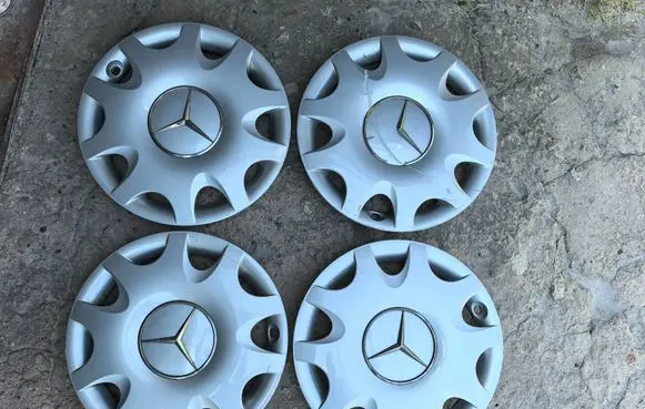 Mercedes-Benz B W245 R15 wheel hub/cap/trim 1694000025