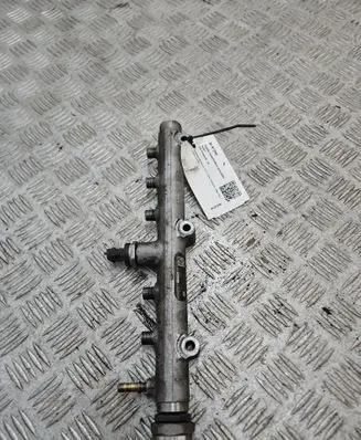 KIA Sorento Fuel main line pipe 0445214103