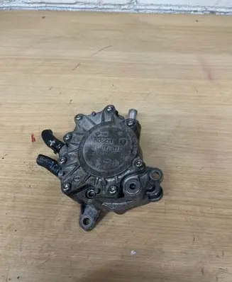 Audi A6 S6 C6 4F Vacuum pump 03G145209