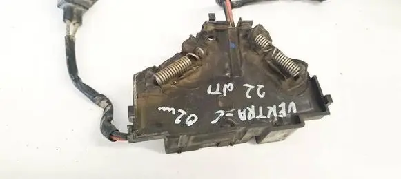 Opel Vectra C Coolant fan relay 