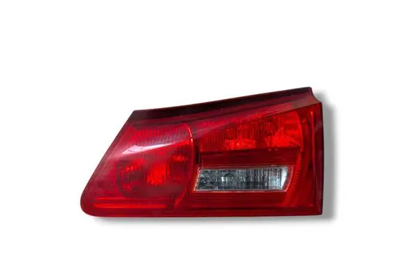 Tailgate rear/tail lights