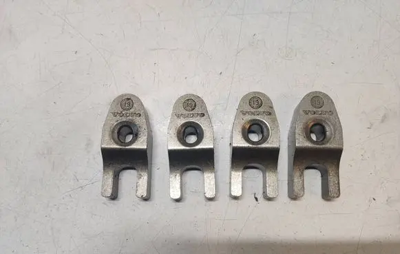Volvo XC60 Fuel Injector clamp holder 