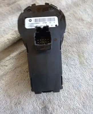 Chrysler Pacifica Light switch 68156003 P68156003 120022889
