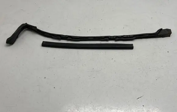 BMW X5 F15 Fender end trim 17910310
