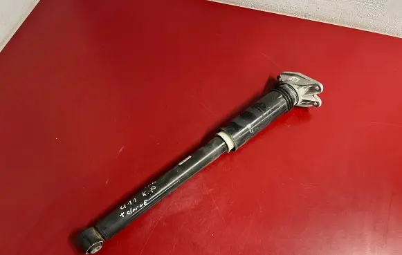 BMW X1 U11 Rear shock absorber/damper 6897390