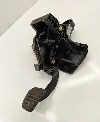 Clutch pedal