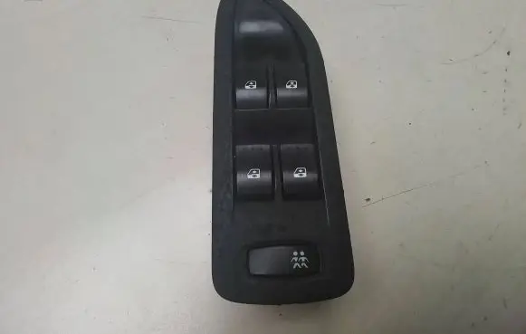 Renault Laguna II Electric window control switch 26515