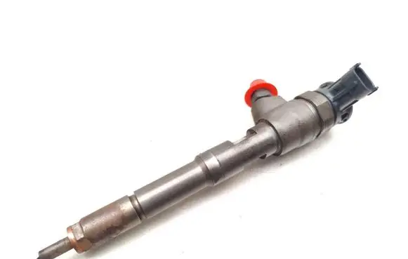 Renault Captur Fuel injector 8201108033 0445110485 H8201108033