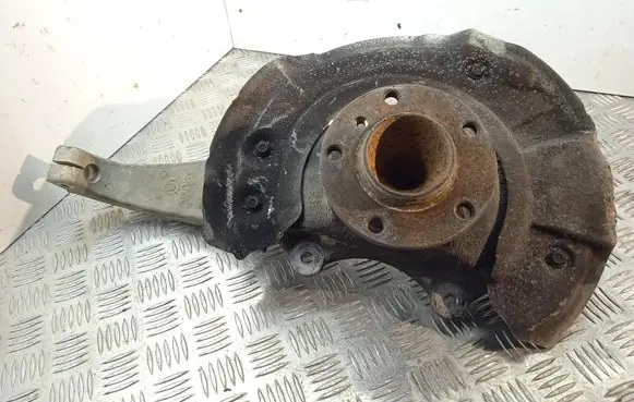 BMW 5 F10 F11 Front wheel hub
