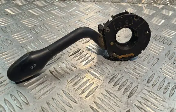 Volkswagen Polo III 6N 6N2 6NF Indicator stalk