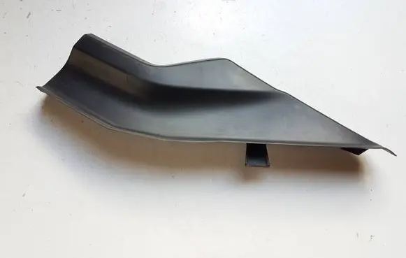 Peugeot 2008 II Wiper trim 9825750580