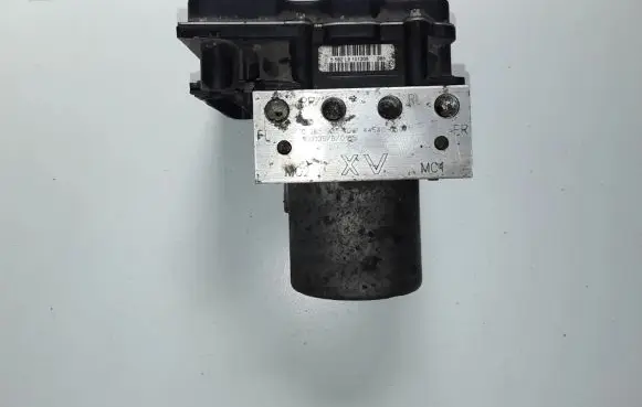 Toyota Avensis T270 ABS Pump 4454005071