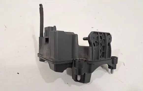 Vacuum air tank