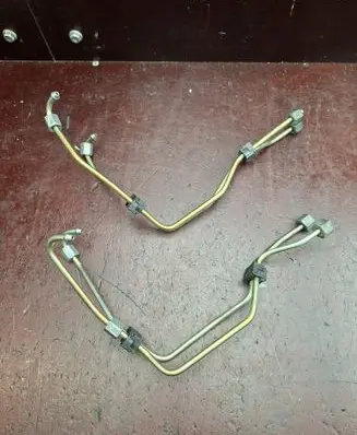 Fuel injector supply line/pipe
