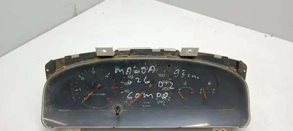 Mazda 626 Speedometer (instrument cluster) GBCHB