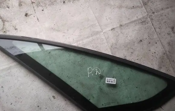 Citroen C4 I Picasso Front triangle window/glass as2
