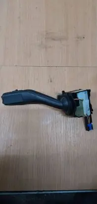 Volkswagen Jetta V Wiper control stalk 1k0953519