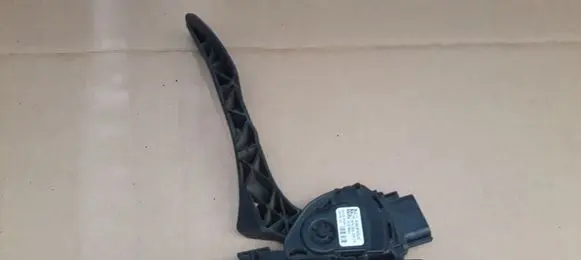 Ford Mondeo MK IV Accelerator throttle pedal 6G929F836SC 6PV00922015