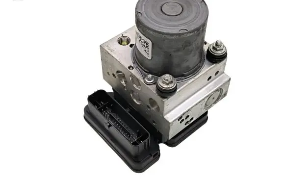 Chrysler Pacifica ABS Pump 68240037AJ P68240037AJ T4F338663677