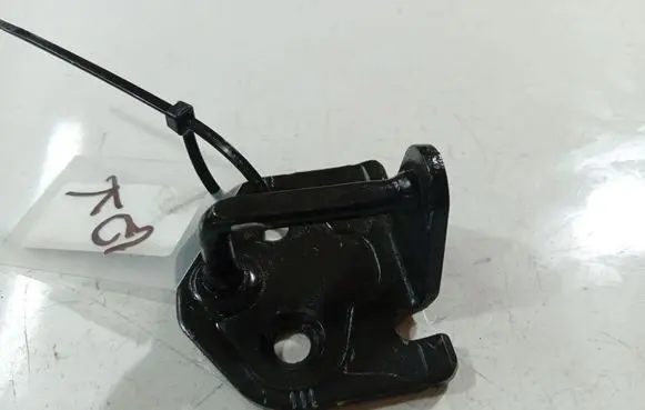 Ford S-MAX Rear door lock loop/hook striker 6G91R21982FBE