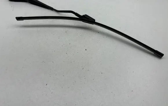 Volvo V40 Windshield/front glass wiper blade 