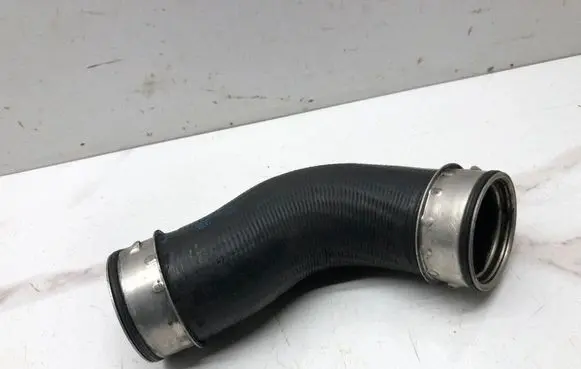 Volkswagen Golf V Intercooler hose/pipe