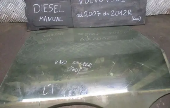 Volvo V50 Rear door window glass