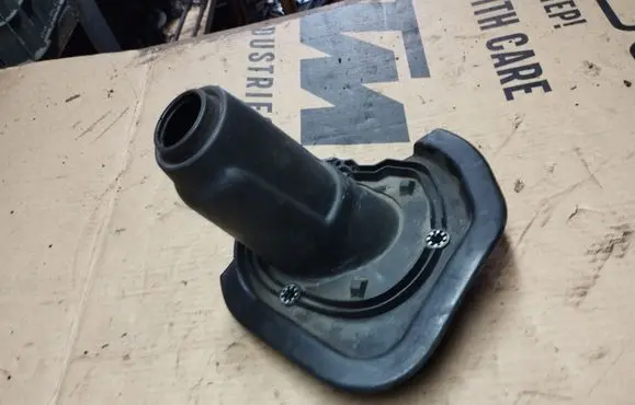 Chrysler Pacifica Steering tie rod boot 04680543AD