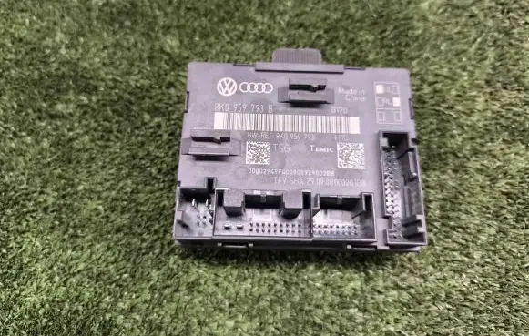 Audi A4 S4 B8 8K Door control unit/module 8K0959793B 8K0959793
