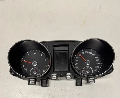 Volkswagen Golf VI Speedometer (instrument cluster) 5K0920870B 0919013002 0919013003
