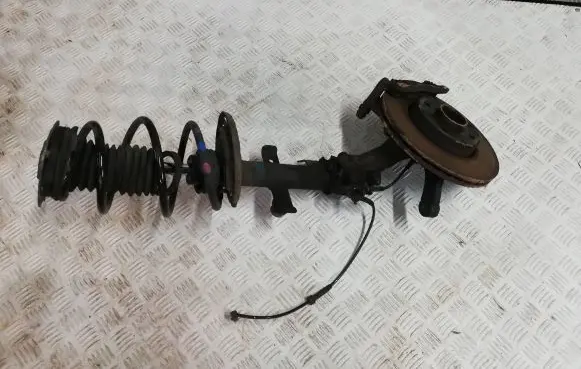 Renault Captur Front wheel hub spindle knuckle