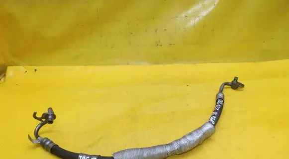 Jaguar XF X250 Turbo turbocharger oiling pipe/hose