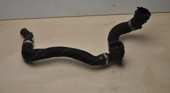 BMW 2 F44 Engine coolant pipe/hose 8631942
