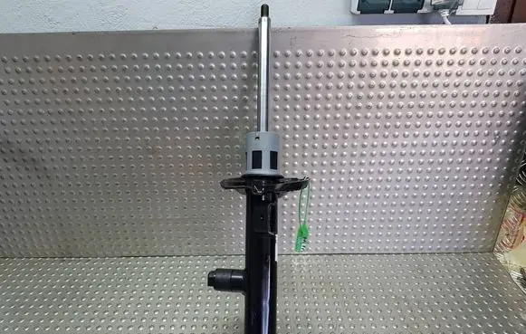 Audi Q4 e-tron Front shock absorber/damper S26371715 1EA413032N