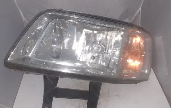 Volkswagen Transporter - Caravelle T5 Headlight/headlamp 1305239255 7H1941015J