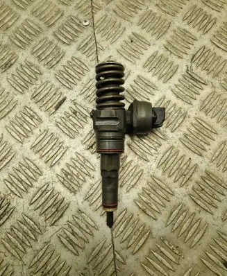 Volkswagen Sharan Fuel injector 038130073AK
