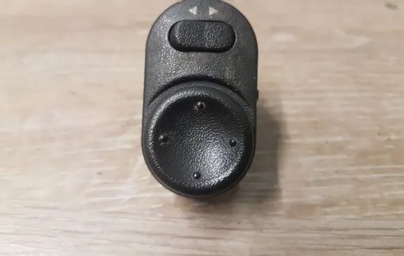 Opel Zafira B Wing mirror switch 09226861