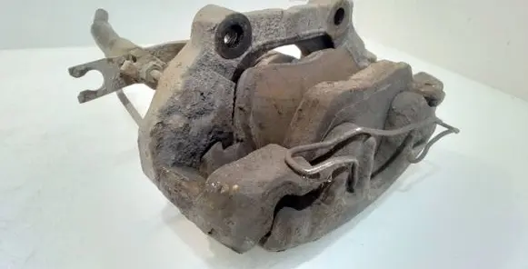 Volkswagen PASSAT B5 Front brake caliper