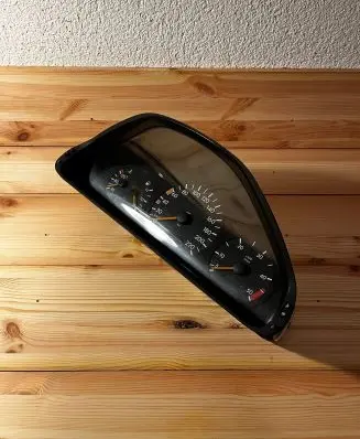 Mercedes-Benz E W210 Speedometer (instrument cluster) 2105403648 87001345