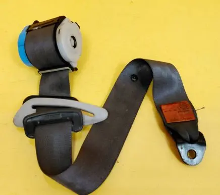 Mitsubishi Galant Rear seatbelt 