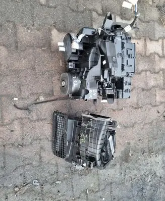 Nissan Qashqai J12 Interior heater climate box assembly 
