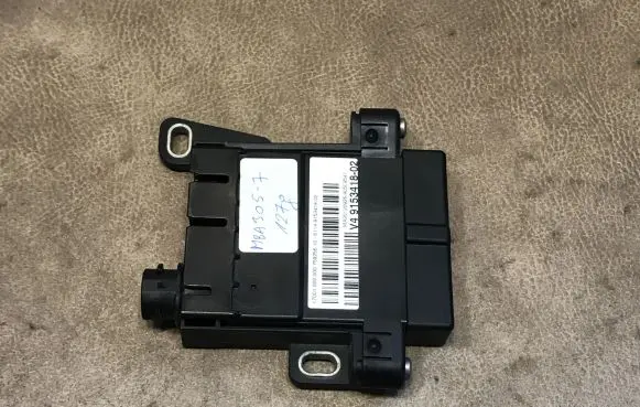 BMW 7 F01 F02 F03 F04 Current control relay 9153418