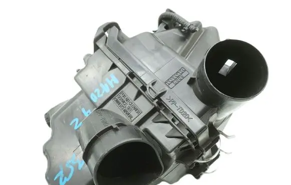 Mazda 2 Air filter box