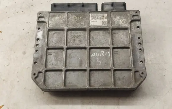 Toyota Auris 150 Engine control unit/module MB1758009570 8966102D71 1758009570