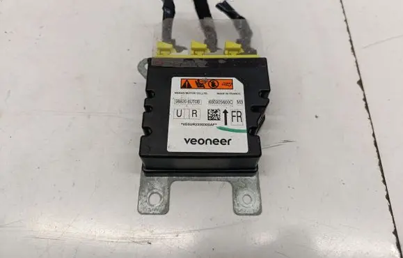 Nissan Qashqai J12 Airbag control unit/module 988206UT0B