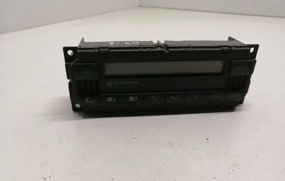 Volkswagen Golf IV Climate control unit